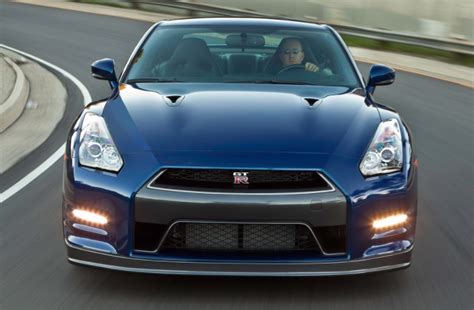 2013 Nissan GT-R Owners Manual